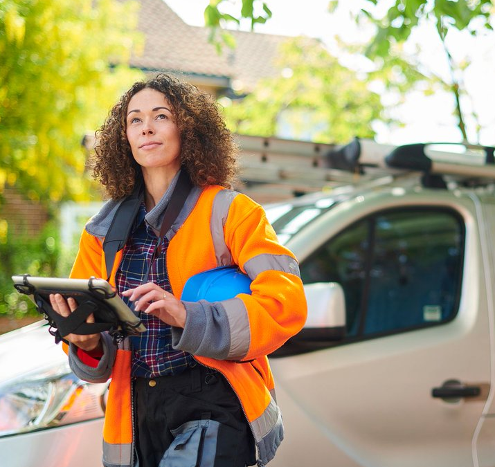 4 Reasons Your Small Business Needs Field Service Management Software